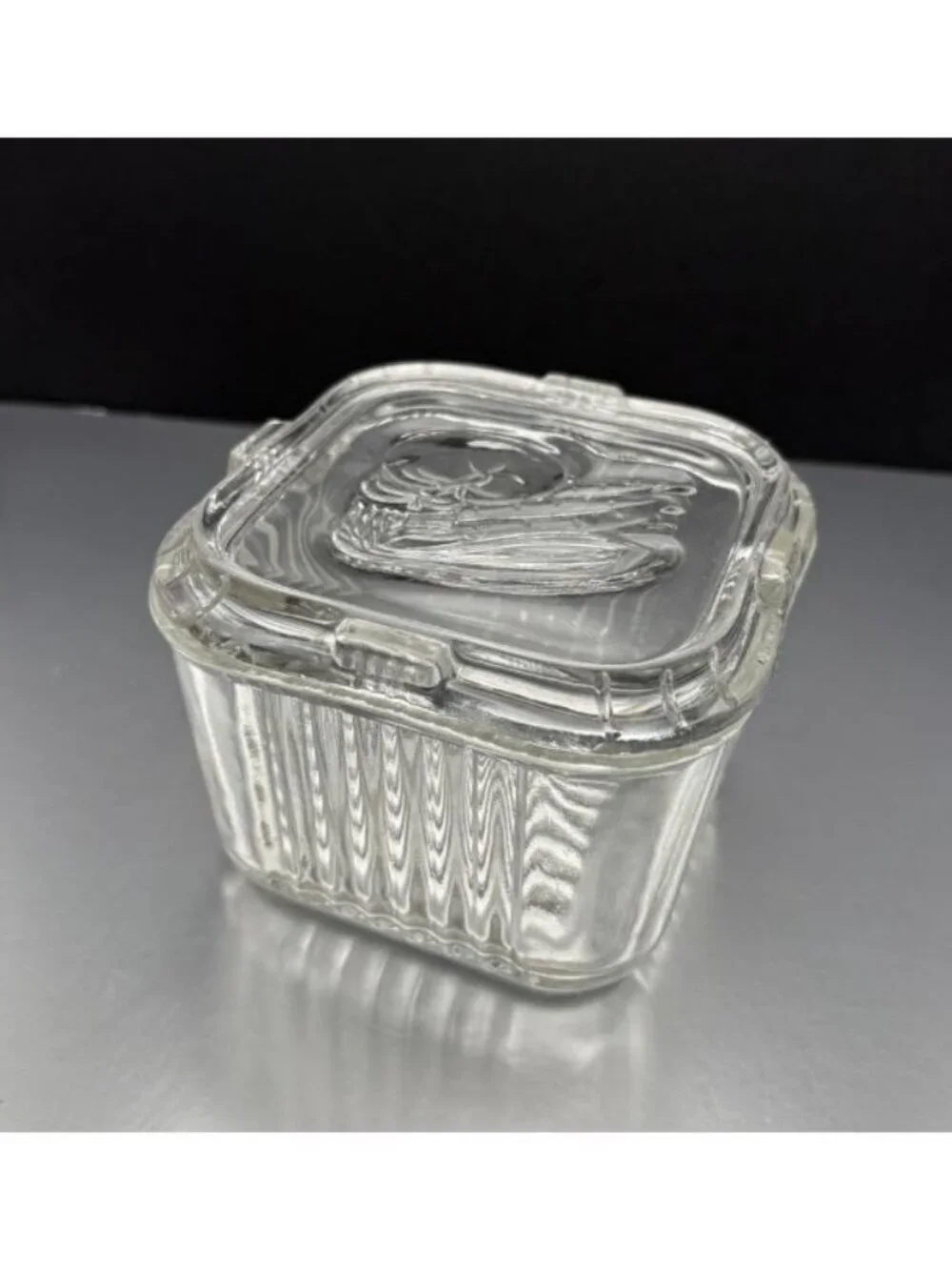 Federal Glass Ribbed Square Refrigerator Dish/Lid Vegetables Chips On Inside Lid